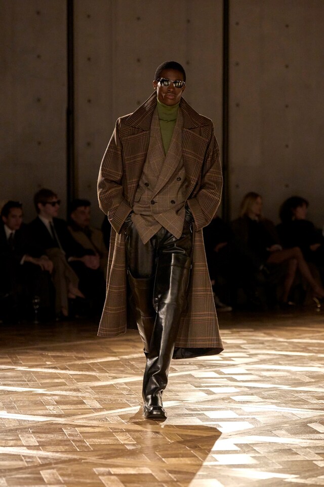SAINT LAURENT_FASHION_SHOW_MEN_WINTER25_RUNWAY_21_