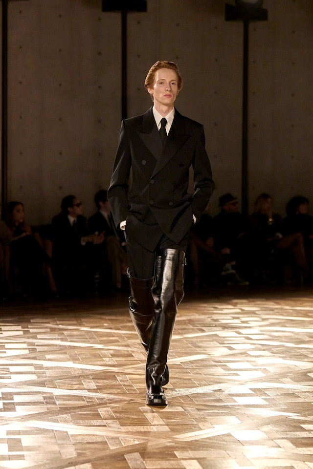 SAINT LAURENT_FASHION_SHOW_MEN_WINTER25_RUNWAY_34_