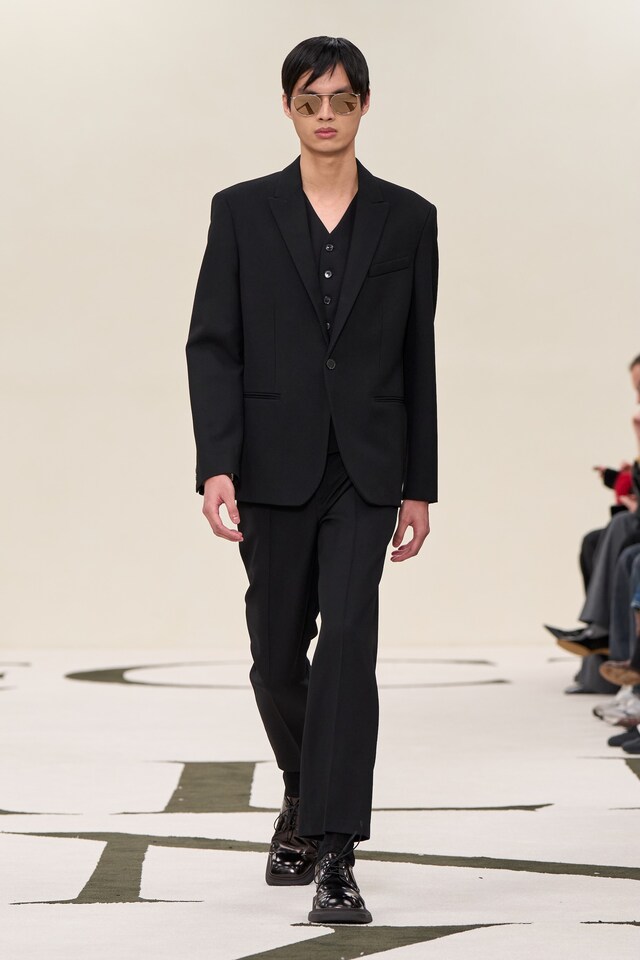Calvin Klein Collection Autumn/Winter 2025 Veronica Leoni