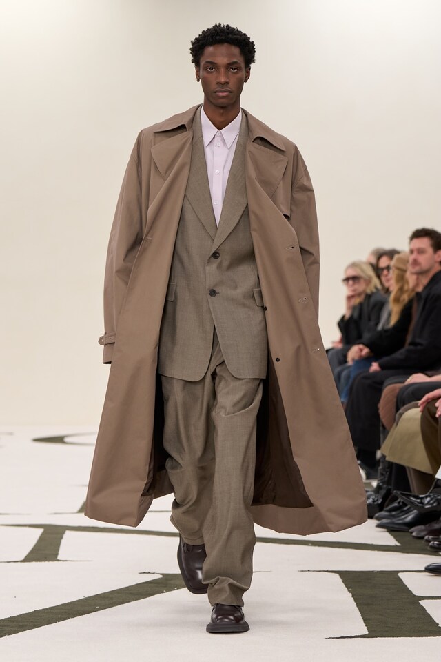 Calvin Klein Collection Autumn/Winter 2025 Veronica Leoni