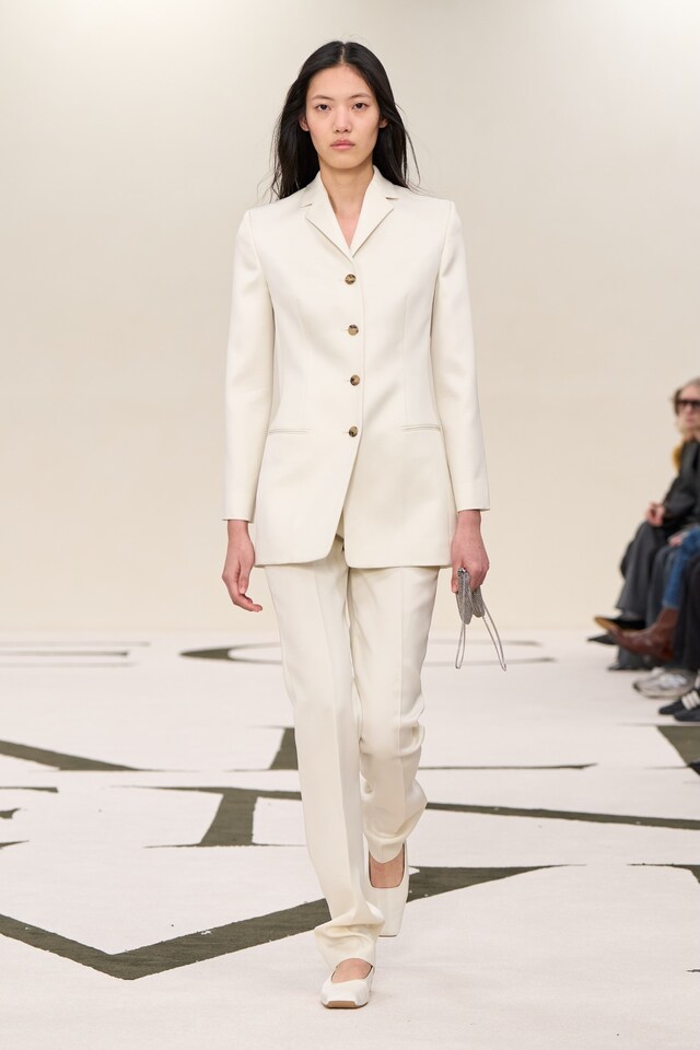 Calvin Klein Collection Autumn/Winter 2025 Veronica Leoni