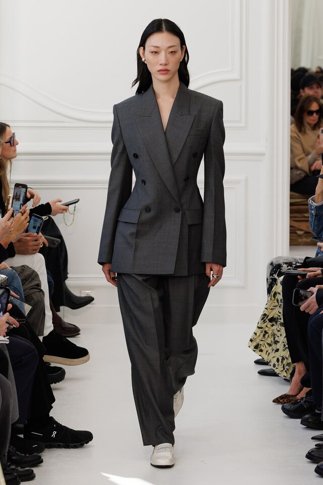 Givenchy_Womenswear_AW25_Look_12