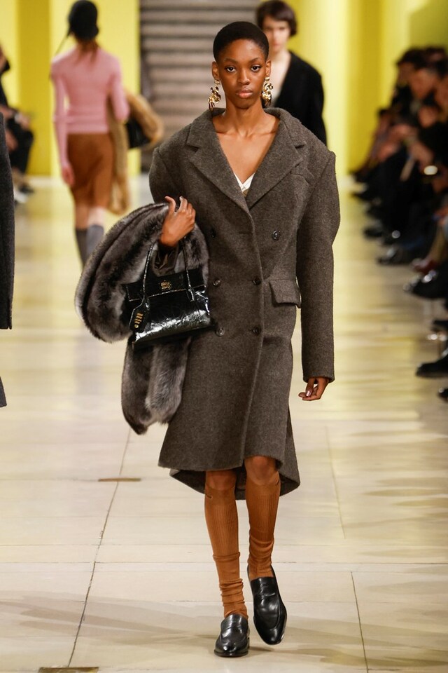 MIU MIU_FW25_LOOK_3