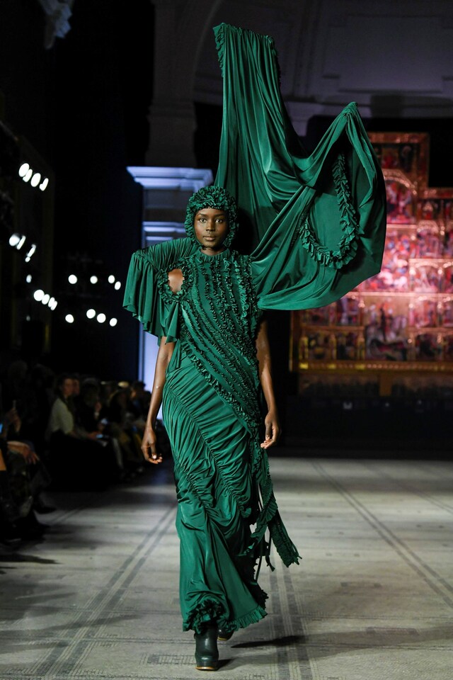 Fashion &amp; Interiors: A Gendered Affair MoMu Antwerp Show