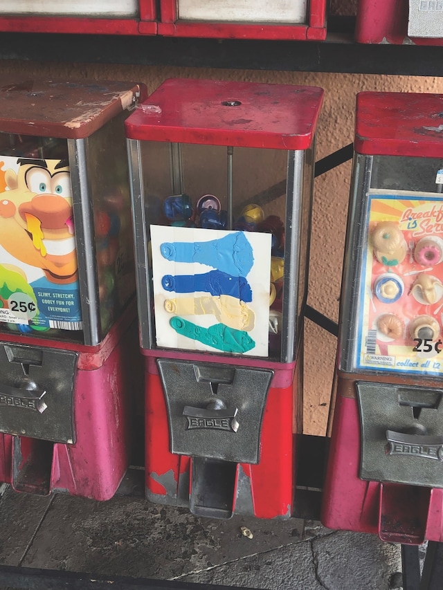 Lonley City by Jerry Hsu