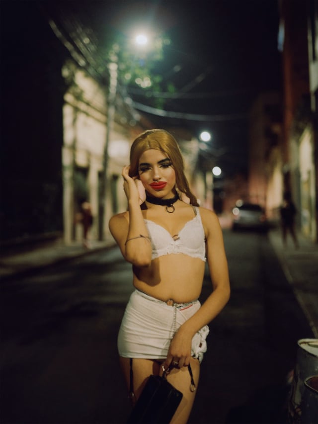 Tambi&#233;n Somos Mujeres by Constanze Han