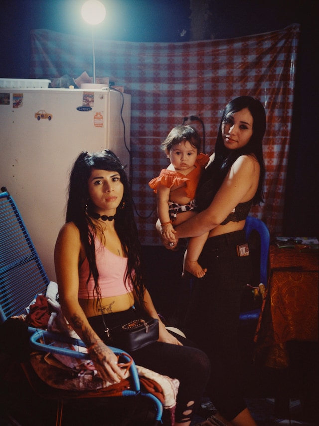 Tambi&#233;n Somos Mujeres by Constanze Han