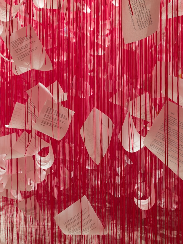 Chiharu Shiota, Threads of Life, Hayward Gallery, Southbank