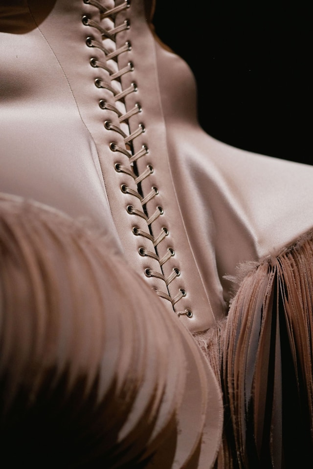 Schiaparelli: Fashion Becomes Art 