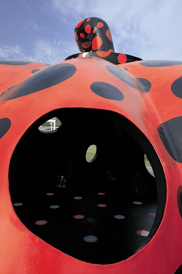 Red Pumkin by Yayoi Kusama