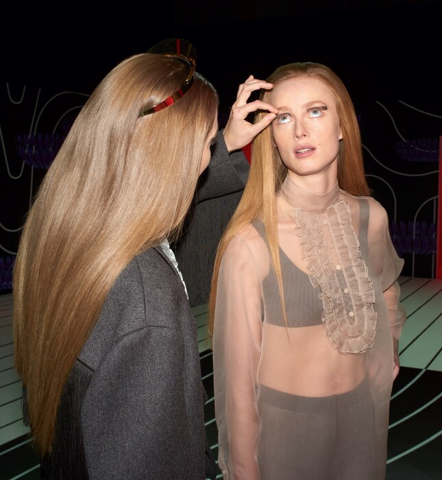 Daniel Arnold, Pre-show photograph of Gigi Hadid a