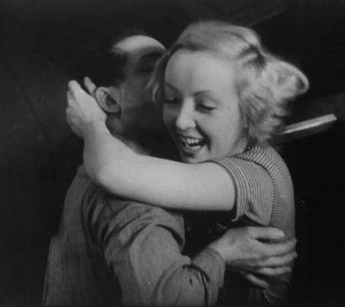 Dita Parlo and Jean Dast&#233; in L&#39;Atalante, 1934