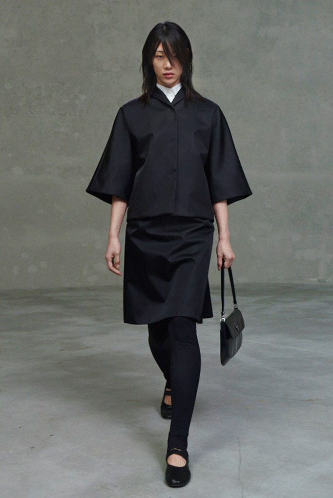 Prada_SS21_Show_Lookbook_23_16x10_300dpi_RGB