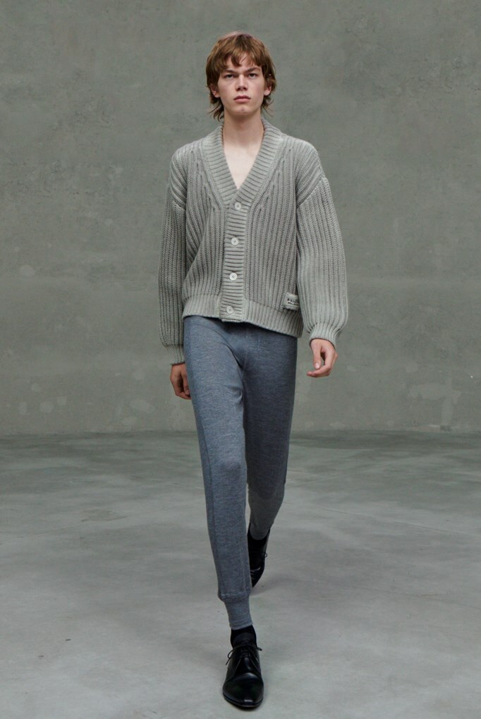 Prada_SS21_Show_Lookbook_44_16x10_300dpi_RGB