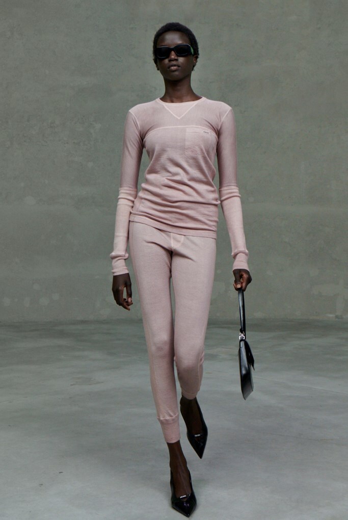 Prada_SS21_Show_Lookbook_47_16x10_300dpi_RGB