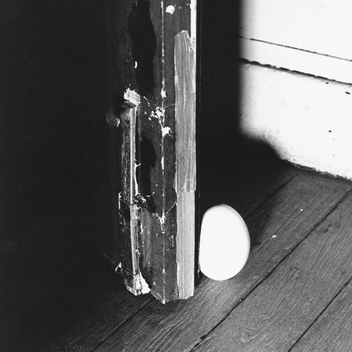L'Oeuf Doorstop