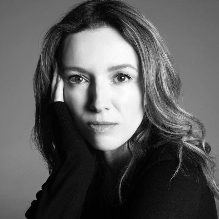 clare-waight-keller-hr-copie