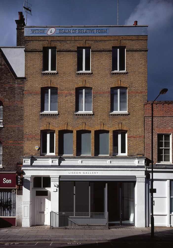 Lawrence Weiner, Within A Realm of Relative Form, 2005