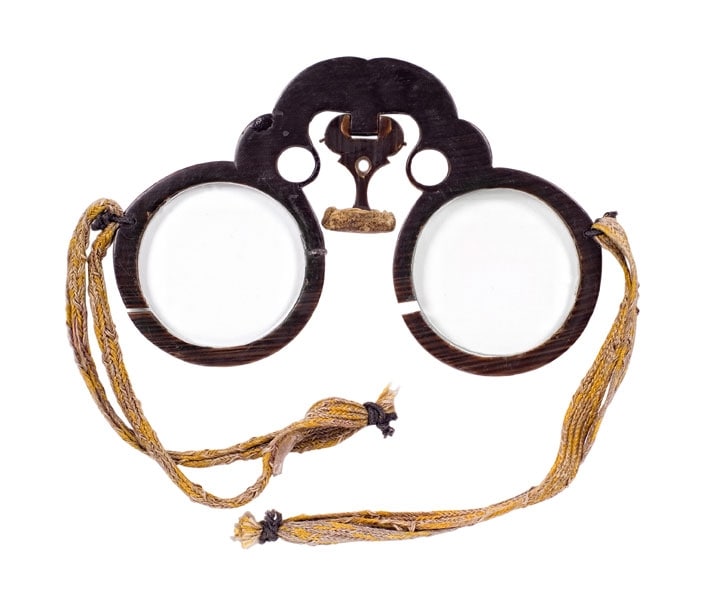 Horn and leather glasses with original ear cords, Japan, 18t