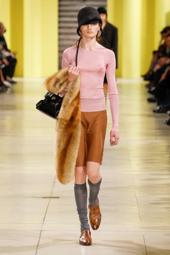 MIU MIU_FW25_LOOK_1