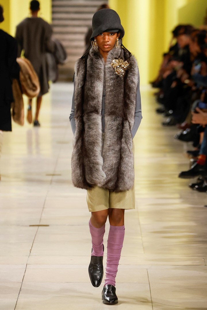 MIU MIU_FW25_LOOK_5