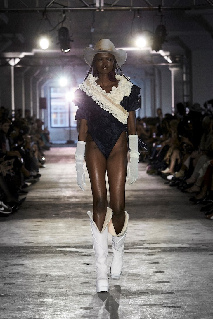 EV_SS25_Look04