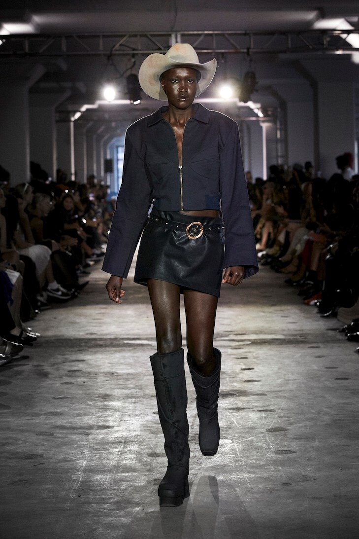 EV_SS25_Look05
