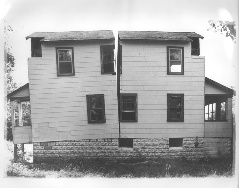 Splitting 9, 1977, Gordon Matta-Clark