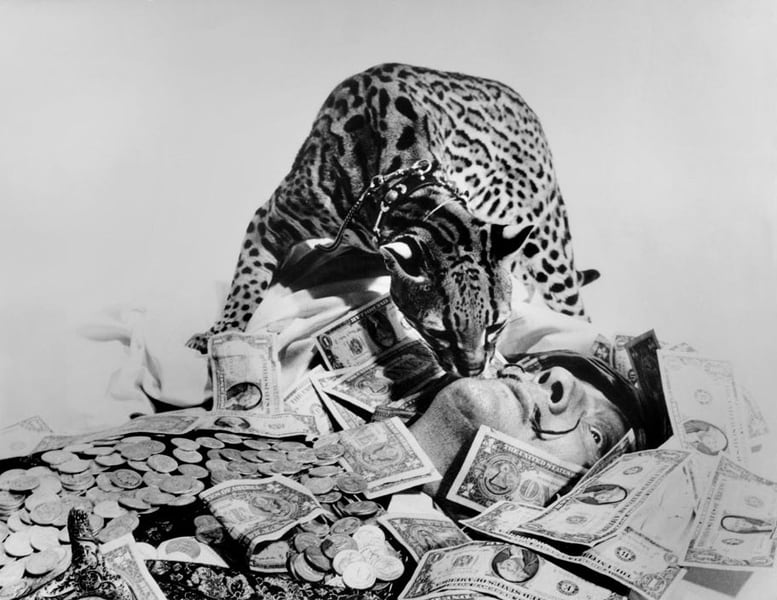 Dal&#237; and Babou, 1965