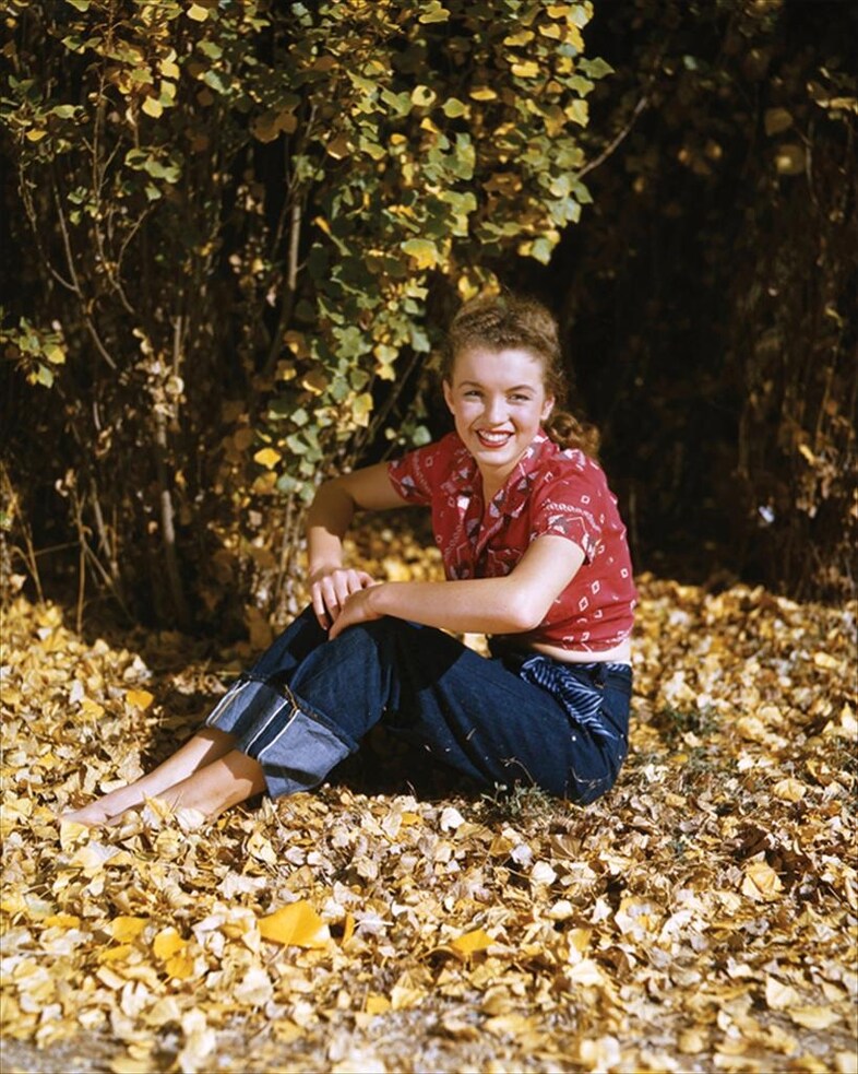 Marilyn Monroe, 1945