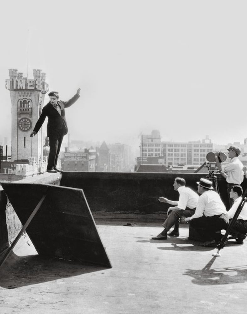 Rooftop location shoot, downtown Los Angeles, 1922