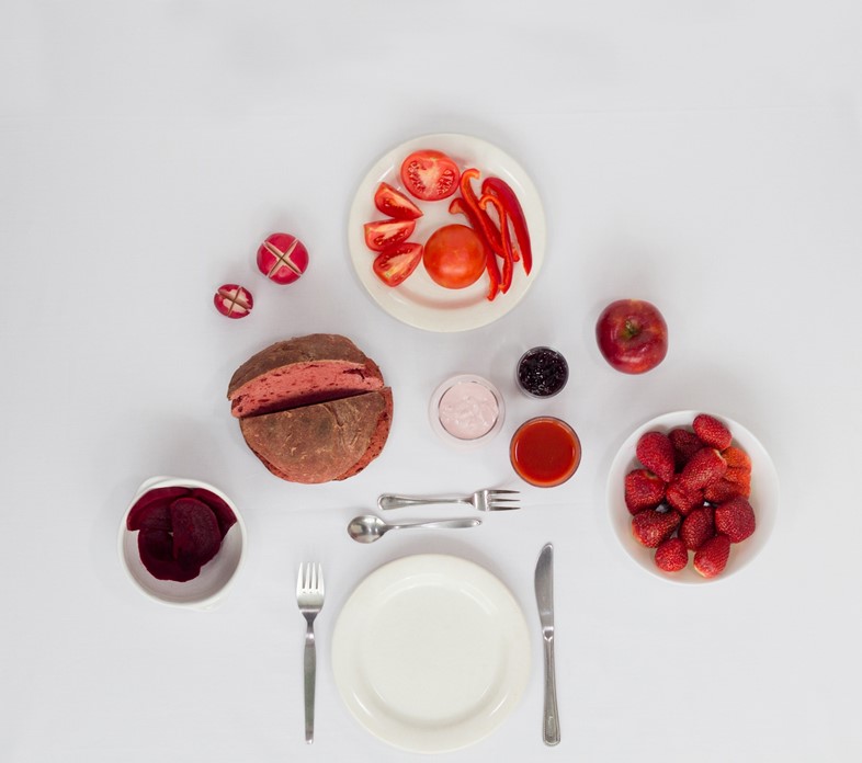Red Breakfast, by Fabienne Plangger