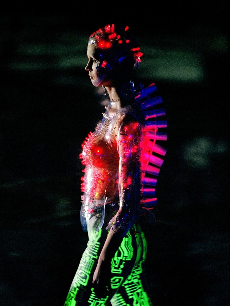 Givenchy A/W99