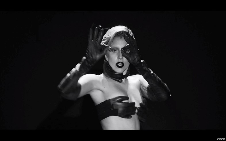 Lady Gaga, Applause