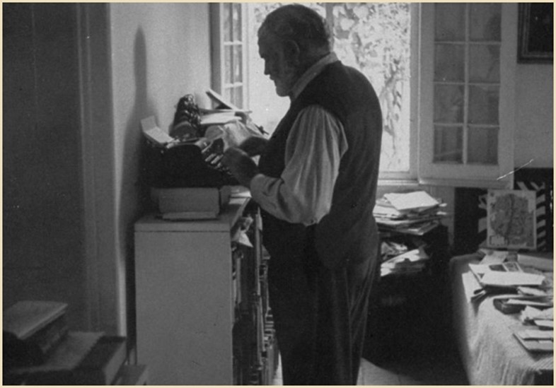 Hemingway-standing-while-writing