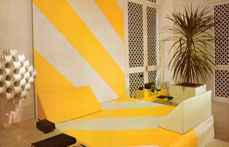 Modern Furniture and Decoration, 1971 &#169; Robert Harling