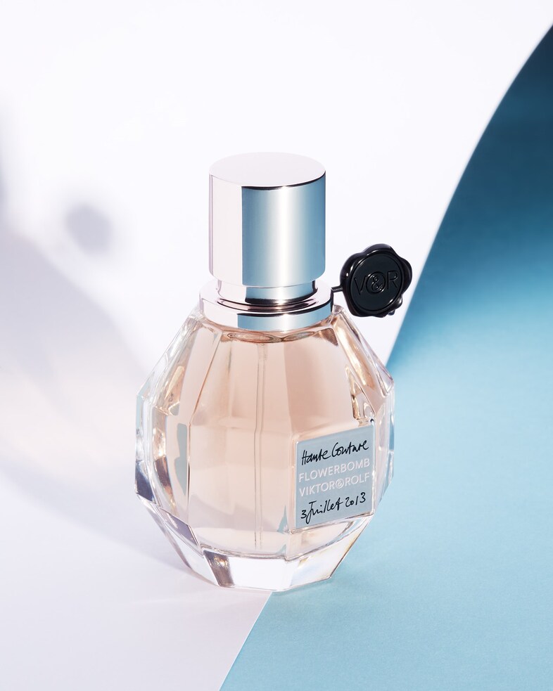 Viktor and Rolf haute couture perfume, invite to their show