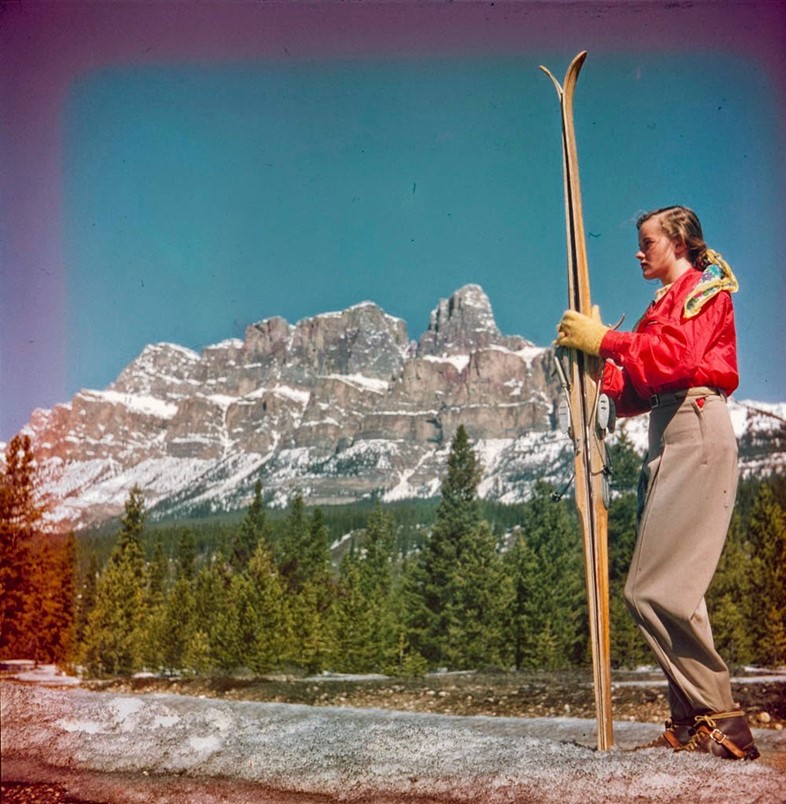 3-Banff,-Canada-in-the-1950s-(8)