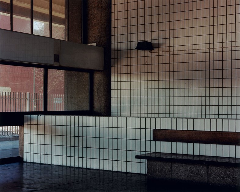 断捨離のため出品しますPRESTON BUS STATION / Jamie Hawkesworth