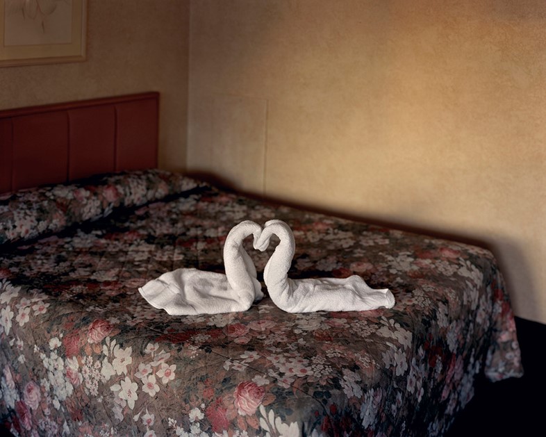 Two Towels, 2004, from Niagara &#169; Alec Soth