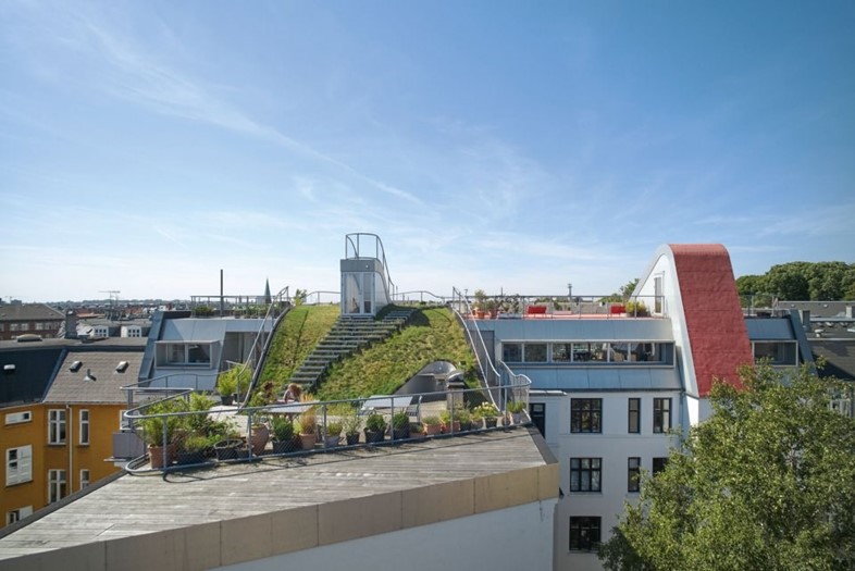 va_urban_rooftops_pr_124_125_1609211659_id_1079477