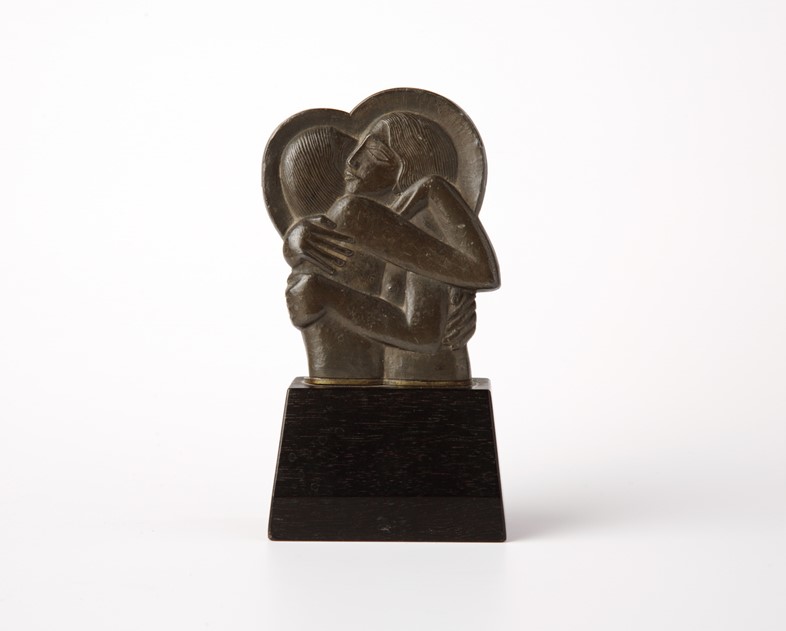 Eric-Gill,-Divine-Lovers,-1923-&#169;-Ditchling-Museum-