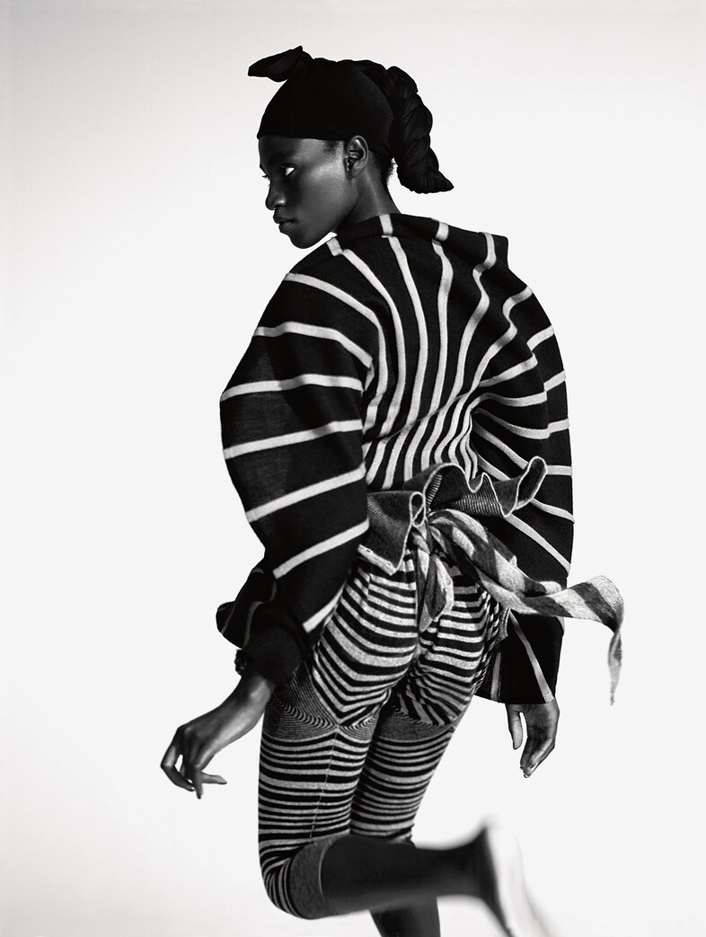 AN13_B5_UpfrontFashion_06