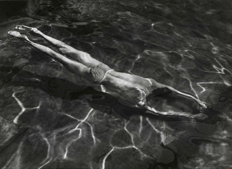 Underwater Swimmer, a Shot That Changed Photography Forever | AnOther