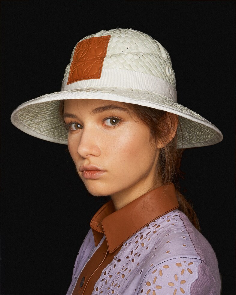 Loewe-SS18-by-Manuel-Braun---376