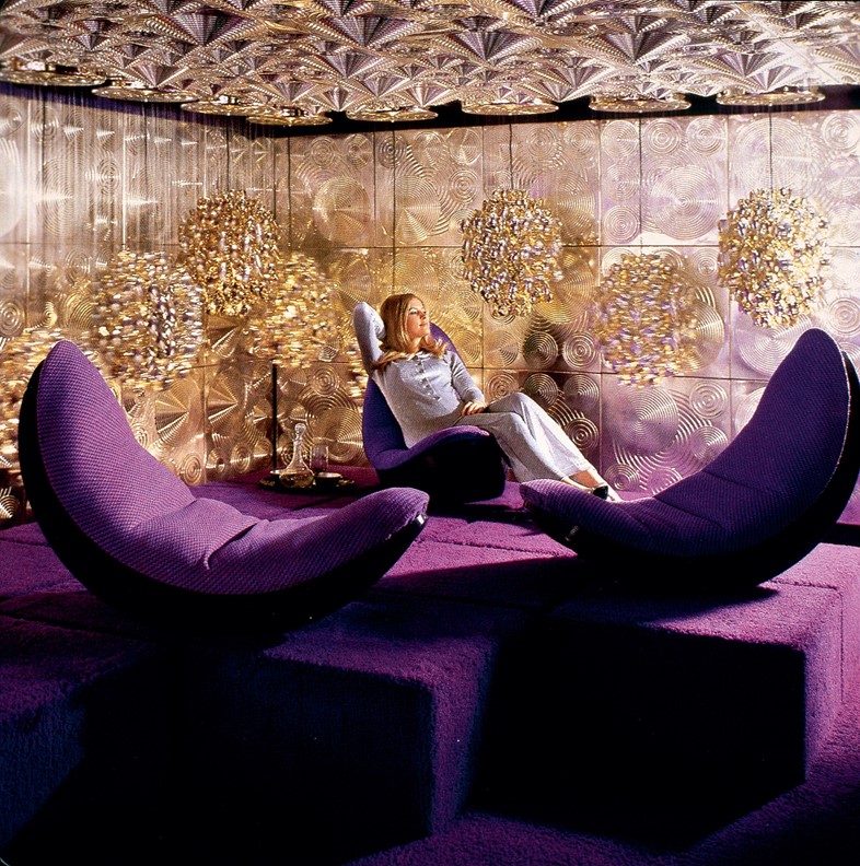 PANTON-ARCHIVE,-Easy-rocking-chaises-shown-as-part