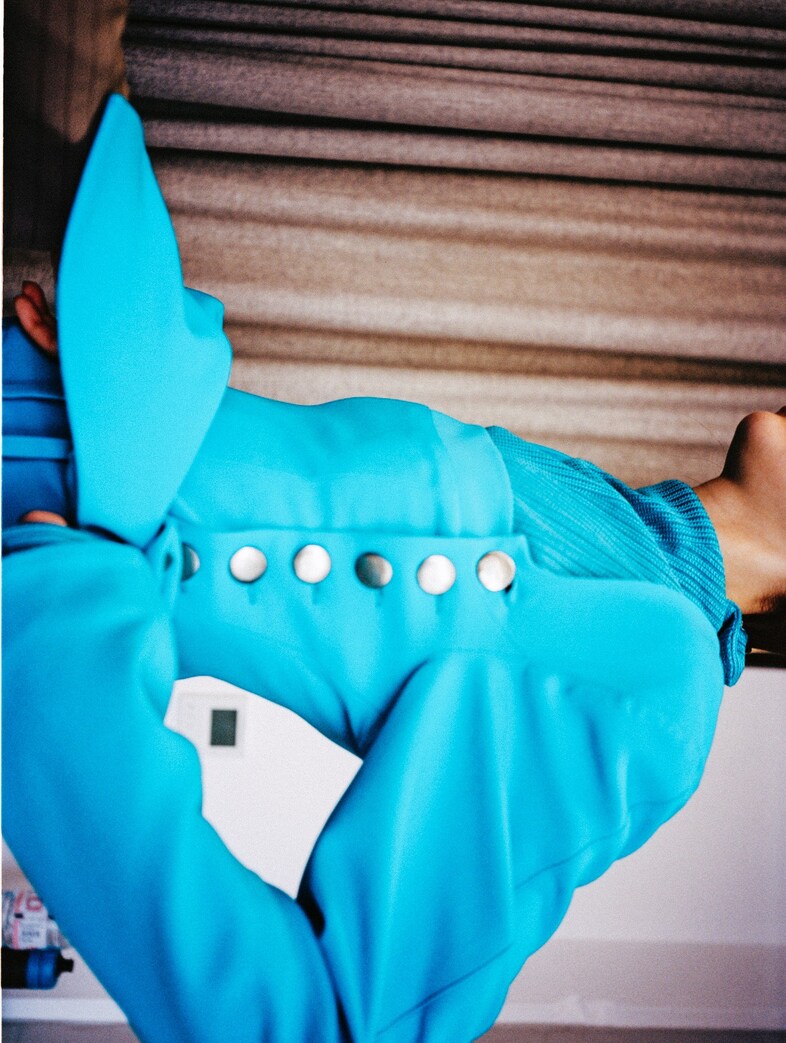 LE003327-R1-01-2-HI