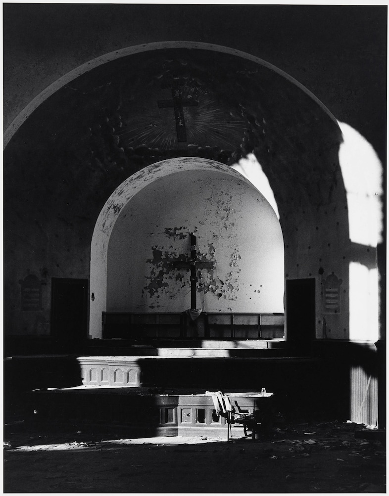 Hujar_6_Abandoned-Church-Newark