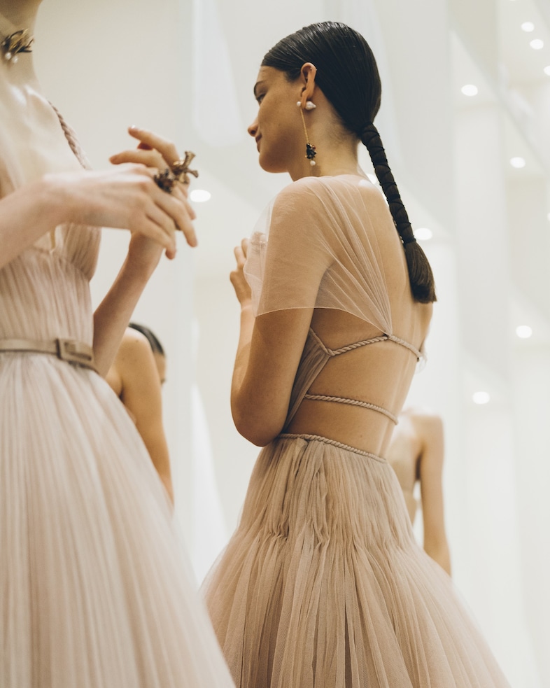 DIOR_HAUTE-COUTURE_AUTUMN-WINTER-2018-19_BACKSTAGE