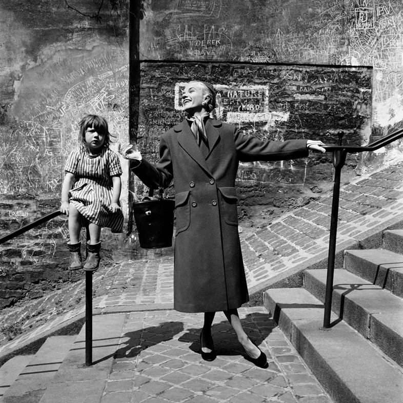 11 Paris P.A.P 1960 Montmartre Child on Railing_Cr